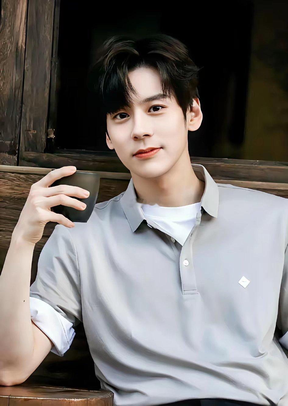 魏哲鸣为什么不火？原因很简单，不是他颜值低，也不是他演技差，而是因为剧本和营销拖