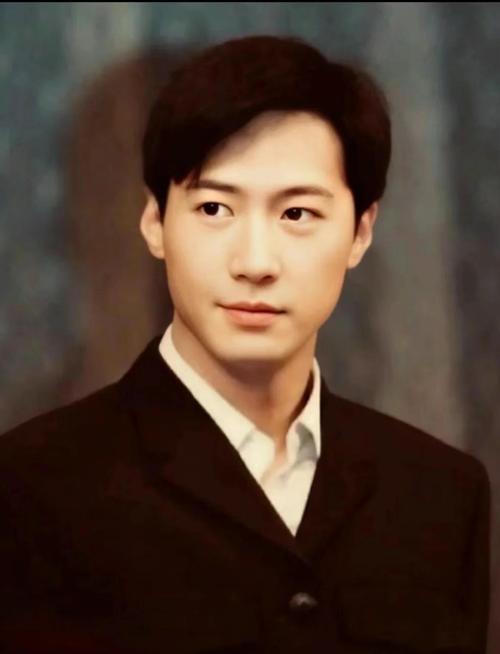 全网都在热议:杨洋与黎明，到底谁最帅？你怎么看？其实两人都很帅，不过是不同方