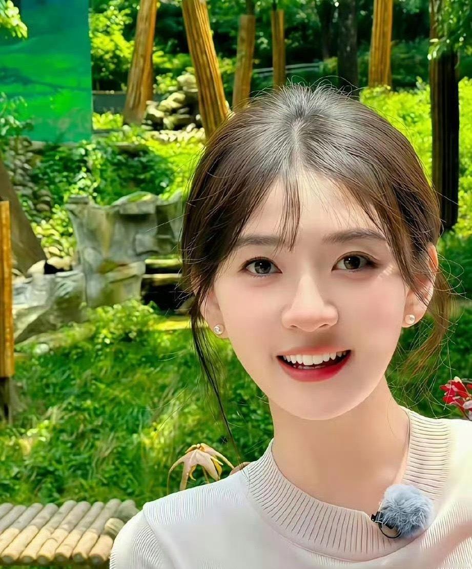 我笑炸了这是陈哲远和杨迪用同一个设备拍的梁洁​​​