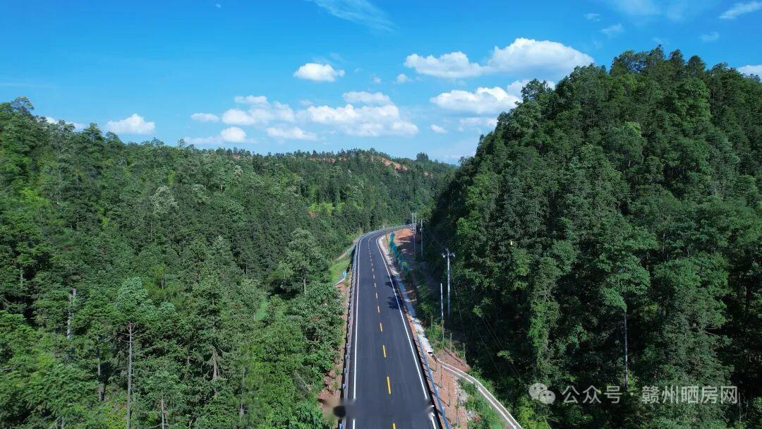 赣州身边事【正式通车！19.7公里道路全新升级，赣州再添新动脉！】对赣州来说，