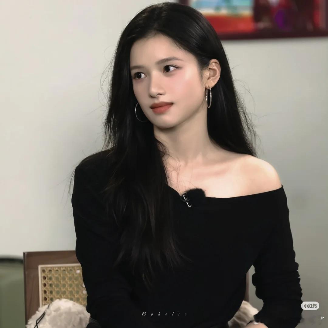 张婧仪好适合黑长直🙌​​​