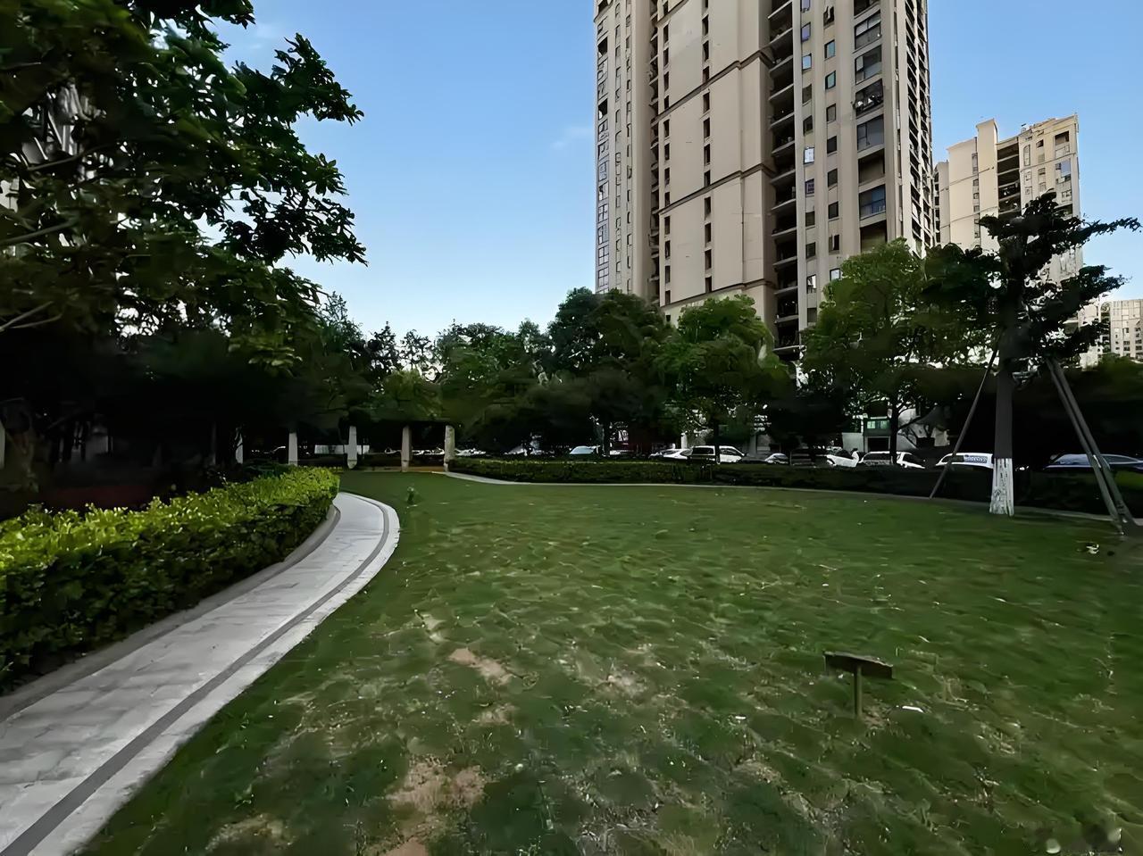 守住本金，成为富人最简单的路就是不买东西成为富人最简单的路就是不买东西。能不