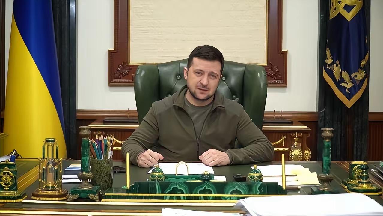 大批武装人员闯进总统府，乌总统府部分场所遭翻箱倒柜搜查，泽连斯基预感大事不妙！