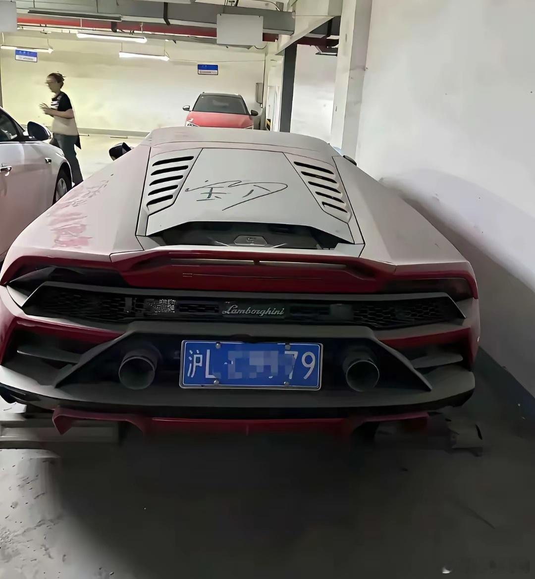 被遗忘的上海豪车，司机去哪儿了？​​​