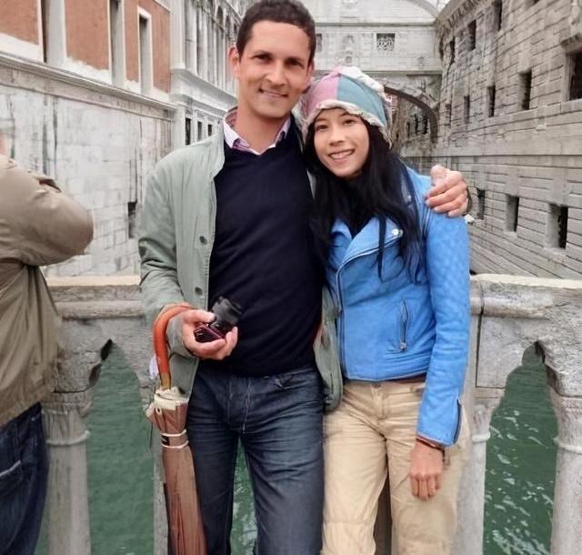 50岁莫文蔚晒德国豪宅：复古奢华惊呆众人，为何她能活得如此精致？