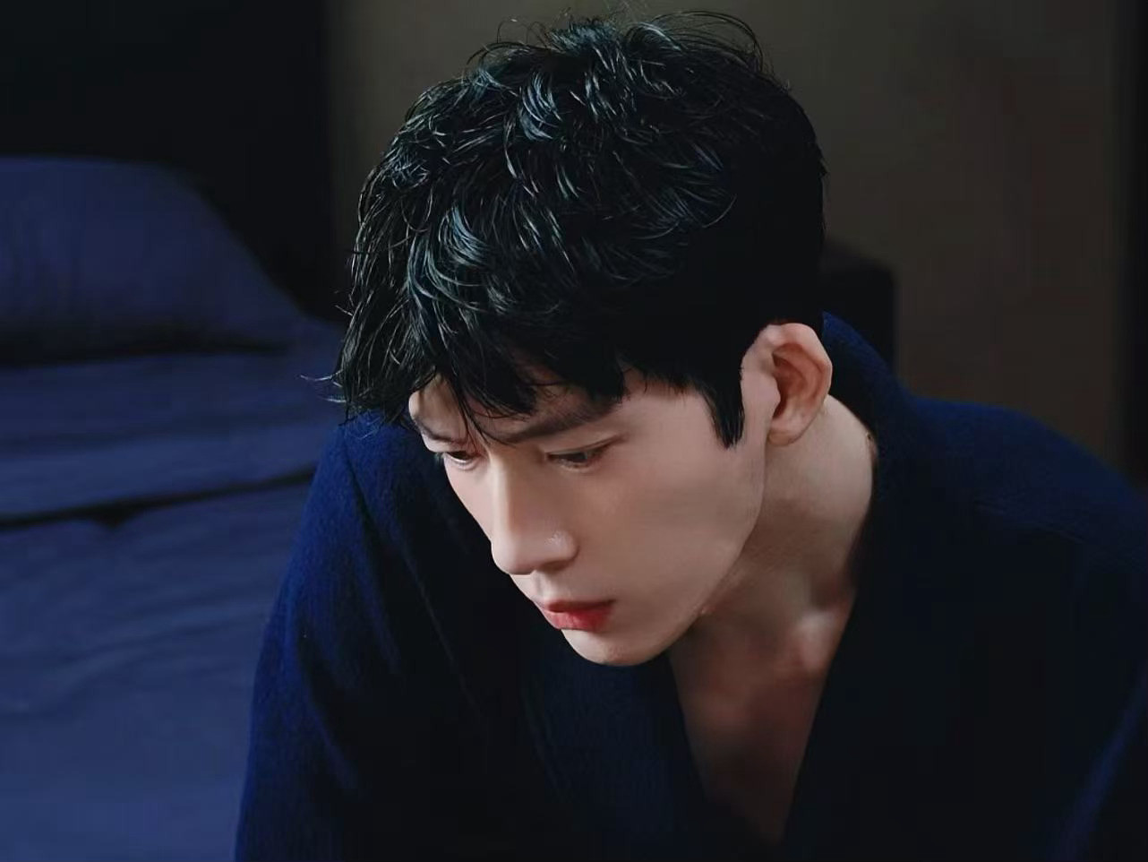 井柏然最佳赏味期无论什么年纪都在赏味期，看了井柏然的新剧《钢铁森林》的剧组专访