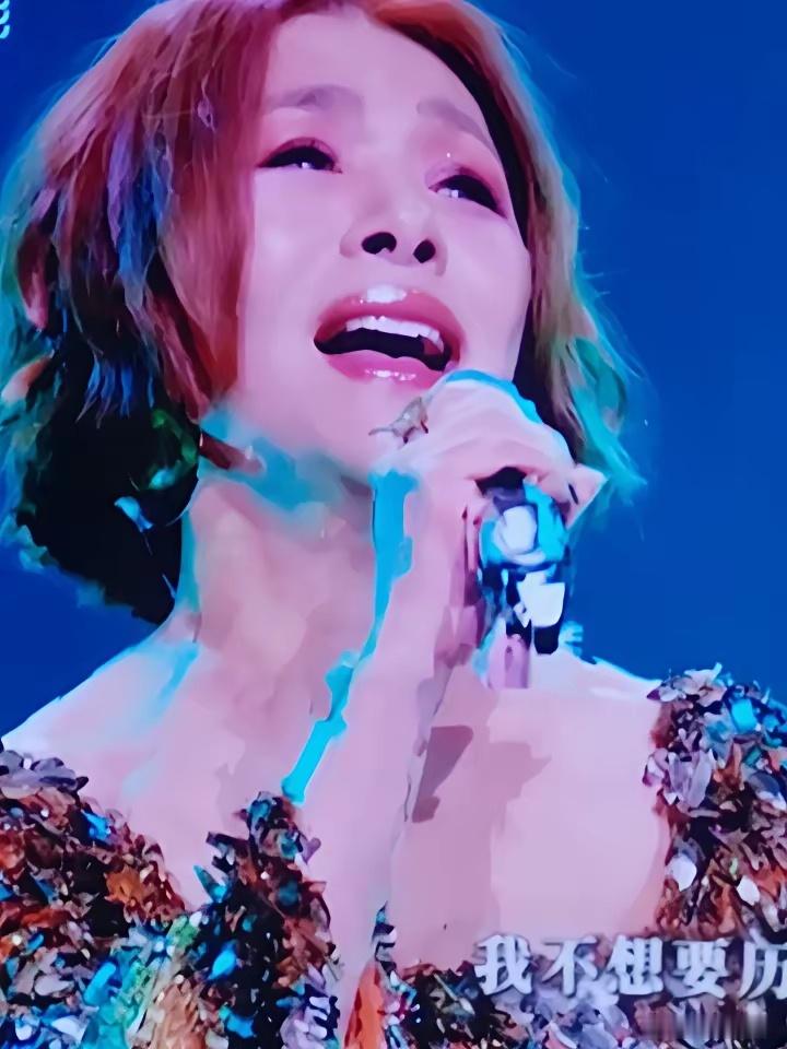 到了大湾区音乐晚会内娱的遮羞布被扯掉了还以为是设备的问题，没想到大家竟然都有走音