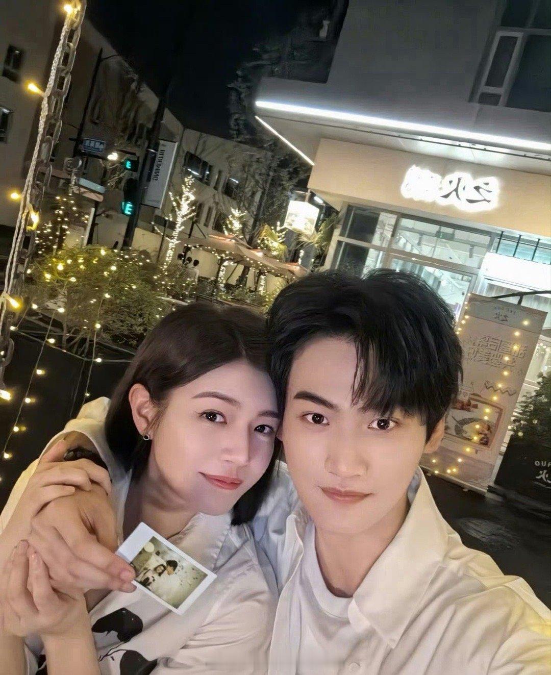 周柯宇给陈妍希修图又是被周柯宇笑不活了一天了，没想到周柯宇居然给陈妍希的眼线p掉