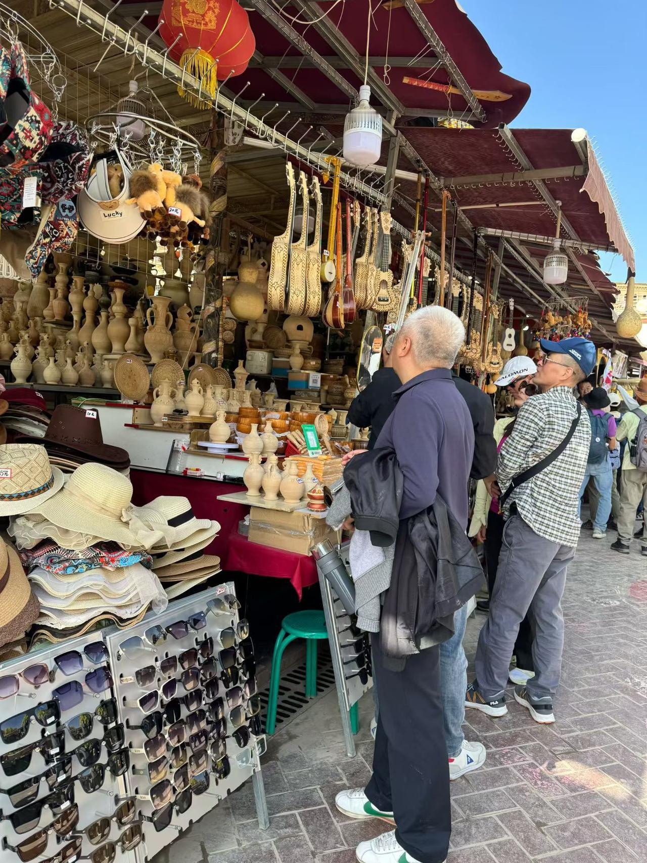 得失从缘，随遇而安的活好自己，不负此生人活一辈子，回头看看这辈子走过的路，
