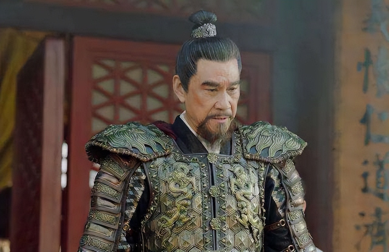 1402年，朱棣下令割下铁铉的耳鼻，塞入他的口中，问道“好吃吗？信不信我将你斩了