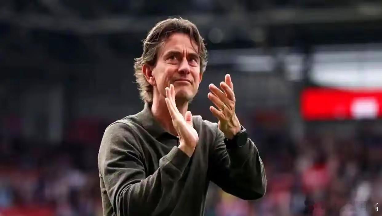 热刺球迷高喊：宁愿我们输球，也要弄死阿森纳！主教练弗兰克赛前被记者堵在墙角：你们