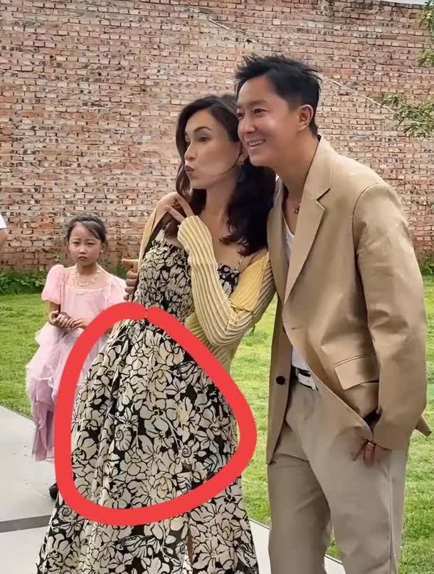 卢靖姗太猛了！明星和普通人的家庭，观念差异真的好大韩庚带着大肚子的老