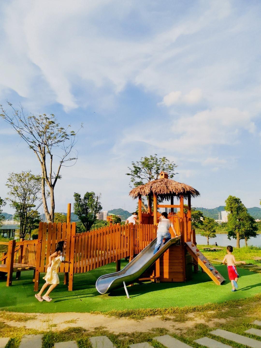 如何学会恰到好处的与孩子沟通?与孩子相处，懂倾听才是真沟通亲子间的恰到好处的