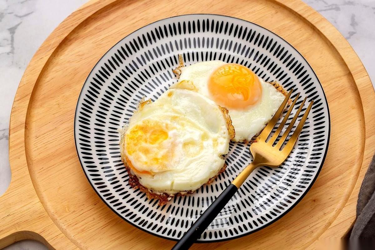 我跟你讲，吃了快三十年的“豆浆配鸡蛋”，今天居然有人告诉我，这是错的。简直是信