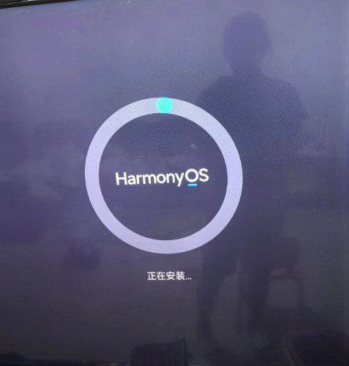 我是不是对华为着魔了！自从2024年11月份入手了我的第一个华为折叠手机以来，