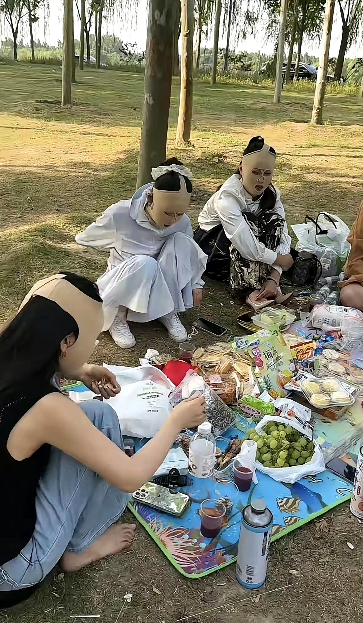 要是放到晚上，绝对能吓死人。