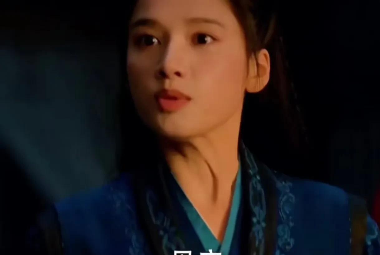 想到冬夏女王的深情，没想到这么深情！冬夏女王最后没有犹豫，挺身而出保护藏海，为