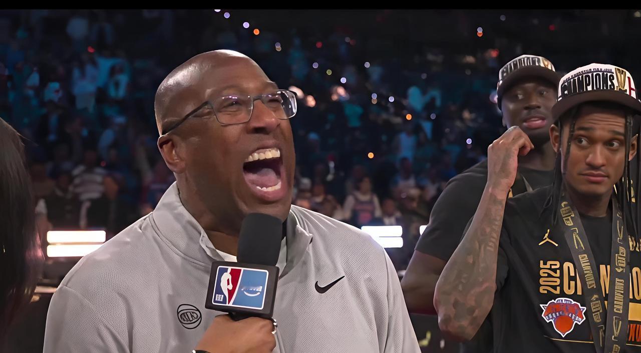 真正决定冠军归属的那个人，从来不在场边挥毛巾。2022年勇士夺冠游行结束第三天