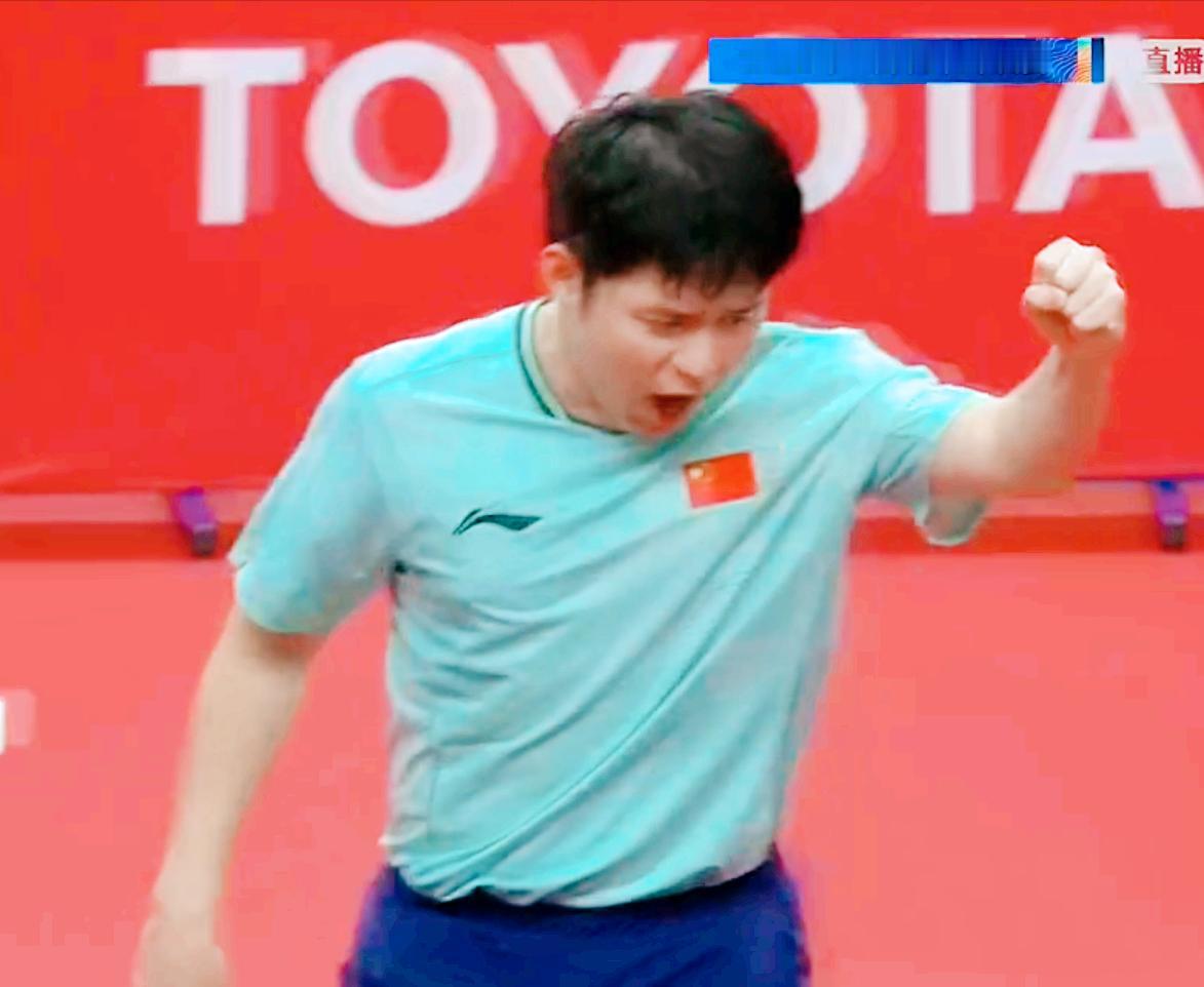 林诗栋4:3拿下林昀儒的时候，看台上的王励勤去哪里了？太亏了，大力没看到这一瞬