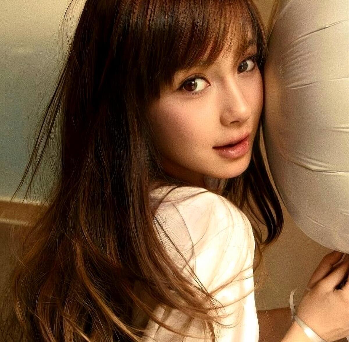 AngelababyⅠ杨颖早期头像分享第二弹很港式很阳光呀！真的超级美丽呢