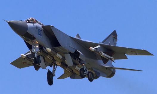 乌克兰军情局又白送俄罗斯300万美元！乌克兰军情局竟然敢去劫持俄罗斯空天军米格3