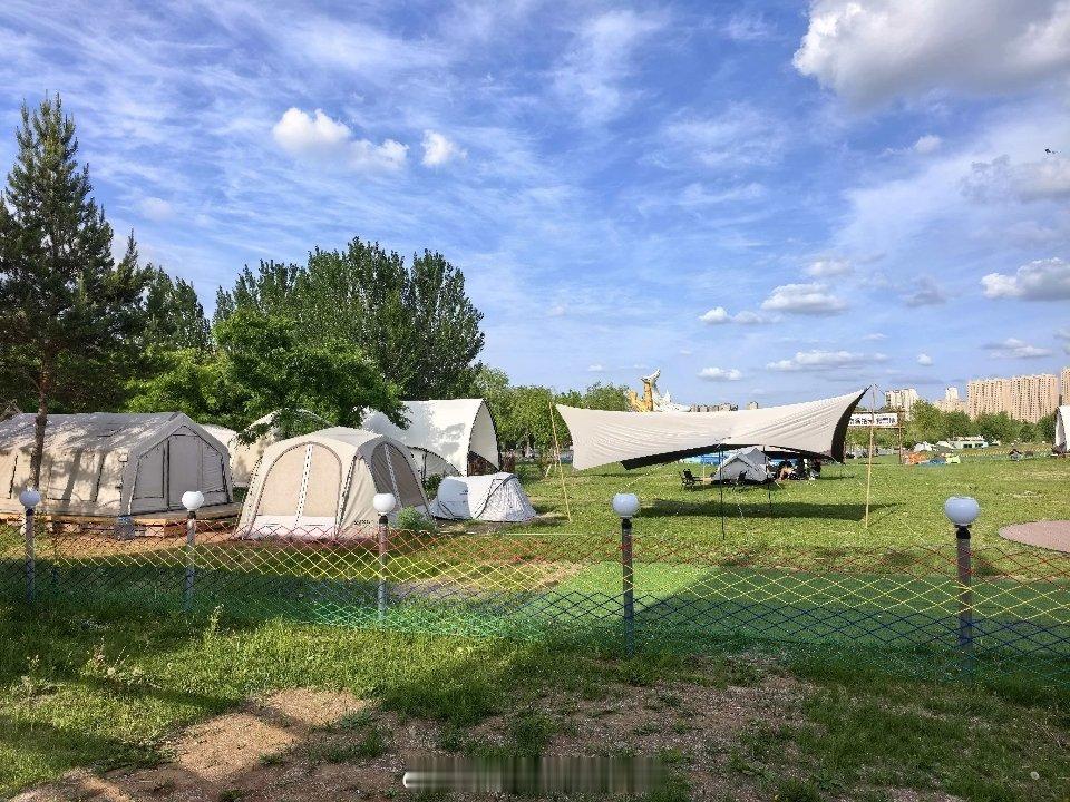 继续捐步做公益，南溪湿地公园里露营🏕的人还挺多！哈哈没想到今天兑换的公益金翻倍