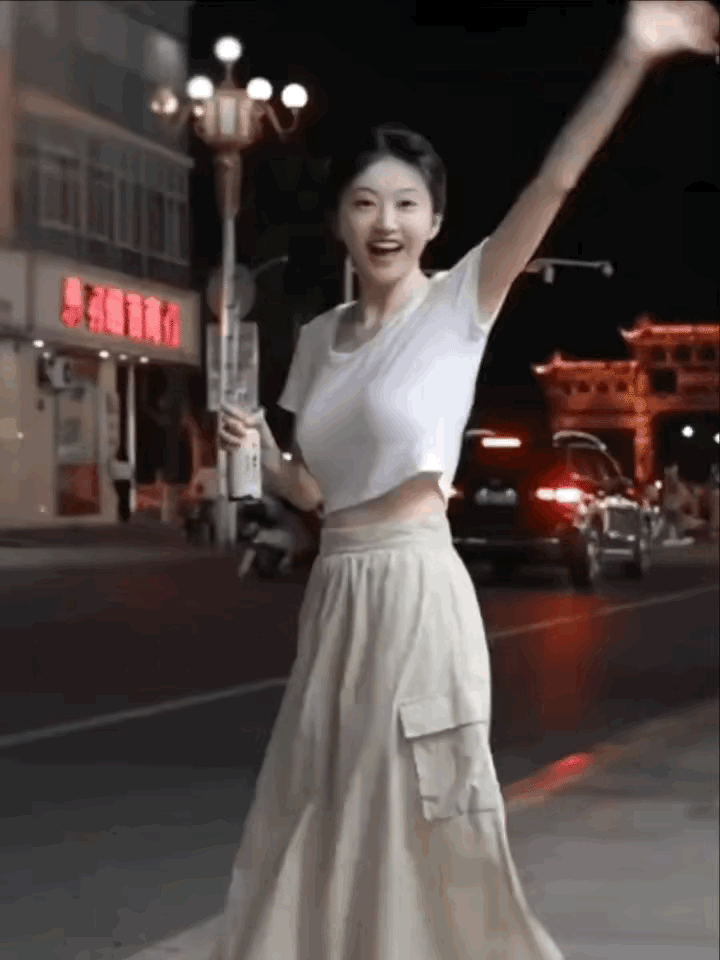 景甜都快40的人了，为什么看起来还那么天真烂漫呢？这笑容，这年轻的身心状态，