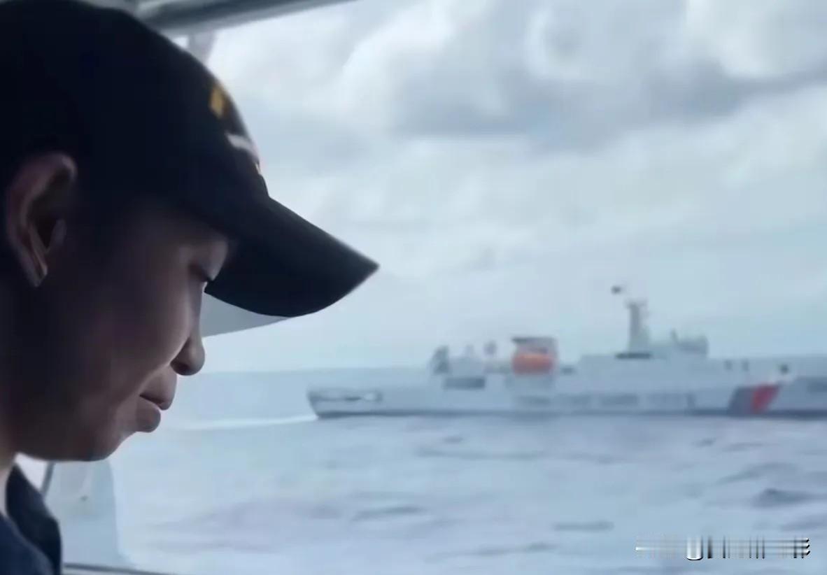 7000吨对3万吨！面对大陆赴台东执法，台岛组织5艘舰艇跟监这个吨位对比，一