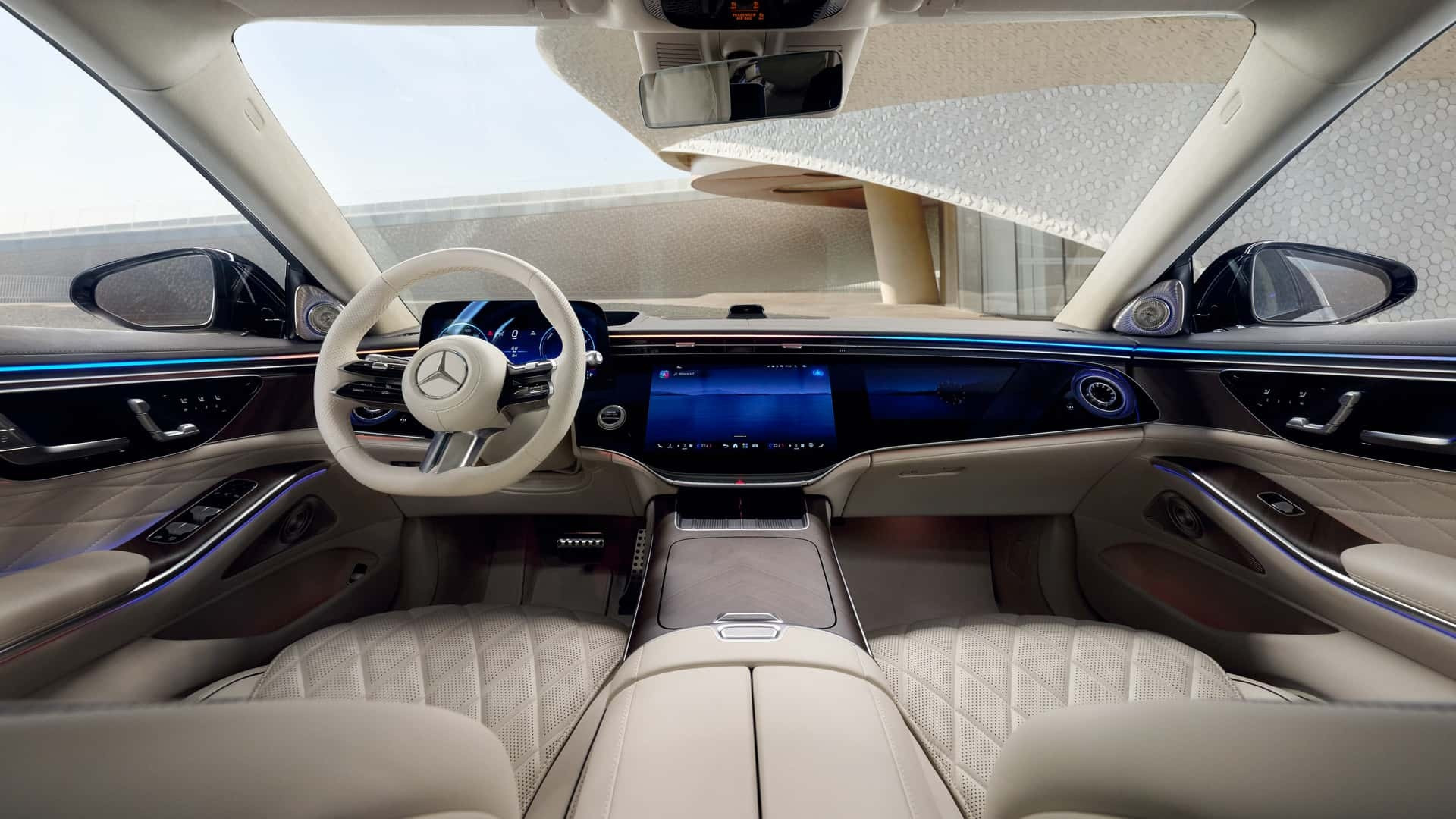 奔驰140年中期改款奔驰S级，喜欢吗？