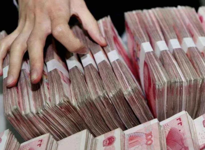 “银行败诉了！”2022年，浙江义乌，一男子在银行存入400万元，定期1年，到期
