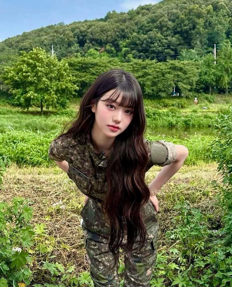 【张元英】莫呀拉古·张元英麻辣女兵​​​