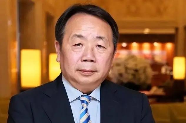 汉奸石平为高市早苗出谋划策，他指出日本国土面积小，实力有限，单打独斗肯定不是中国