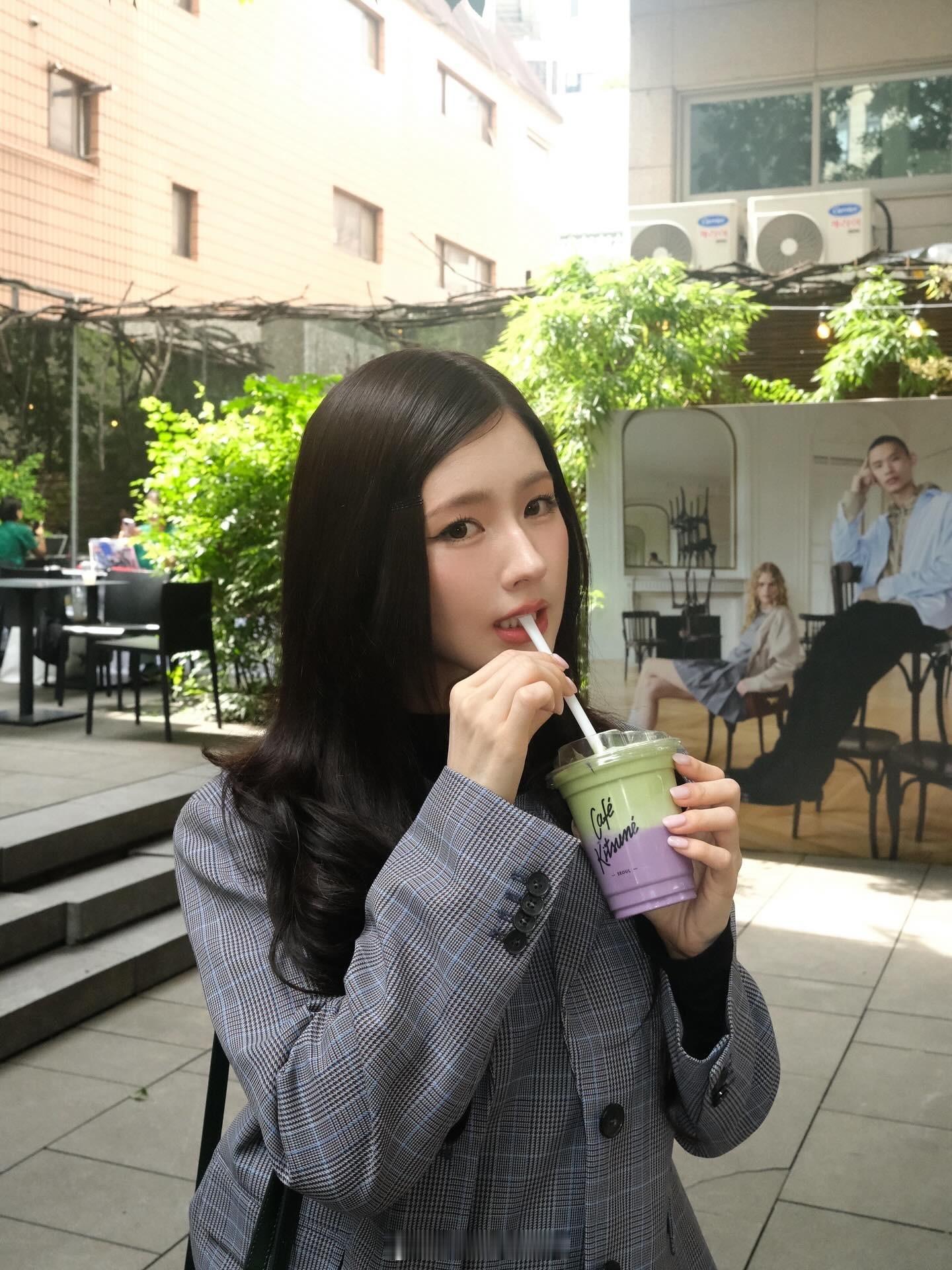 赵美延maisonkitsune🦊​​​