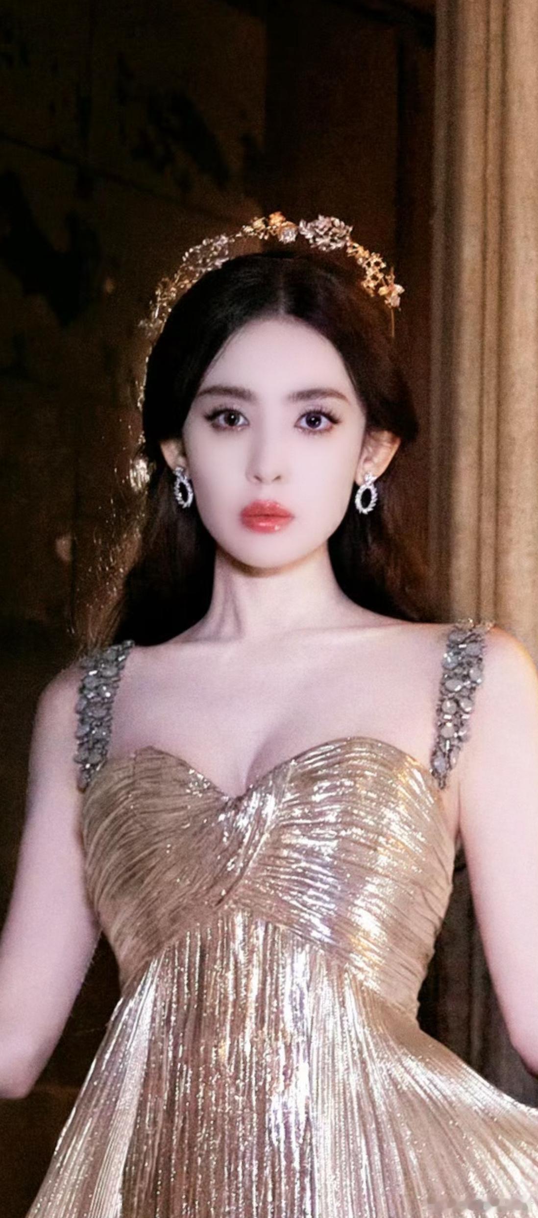 娜扎娜扎wsj年度出色人物晚宴第二组礼服娜扎玉茗茶骨​​​