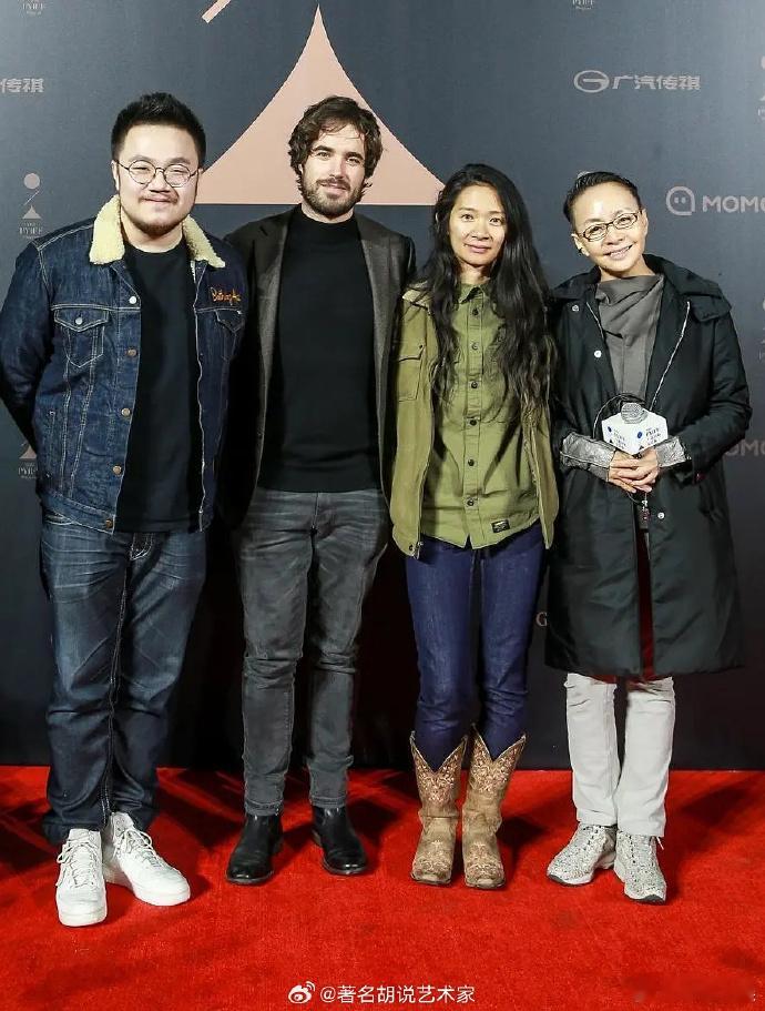 赵婷是宋丹丹的继女，即便没有血缘的联结，宋丹丹也始终将赵婷视如己出，在孩子面临人