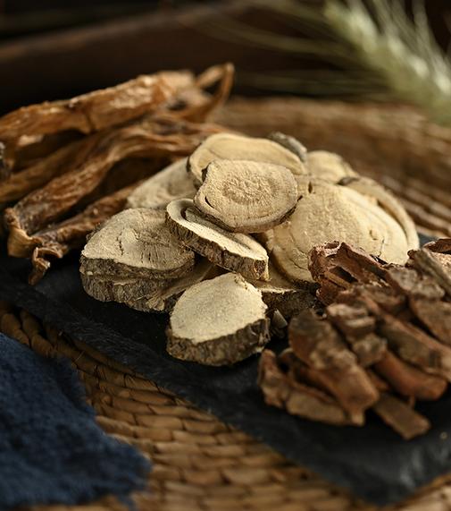 老中医传我的一张胆囊息肉方，我用了三十年依旧灵验。记得他当年语重心长地说：“中医