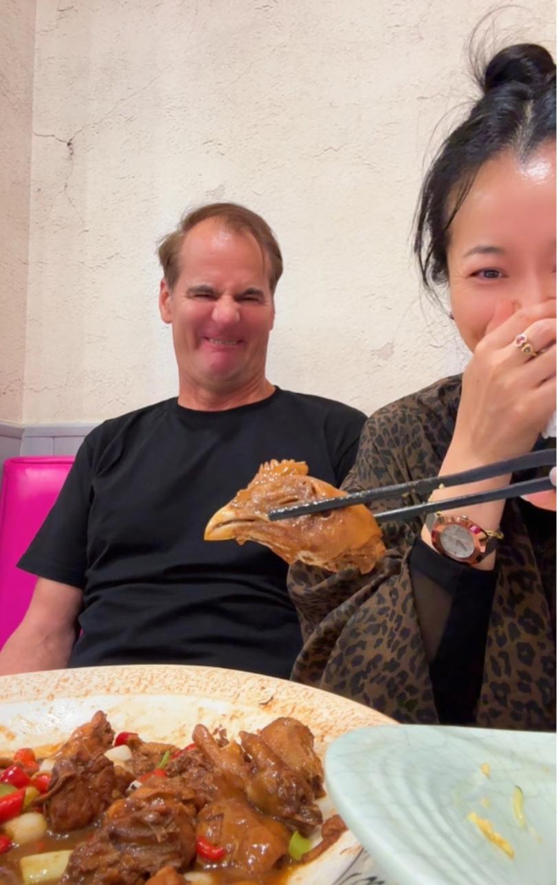 西方人天天标榜内脏很脏不能吃但在爱泼斯坦的那帮所谓的精英阶层，却可以接受自己