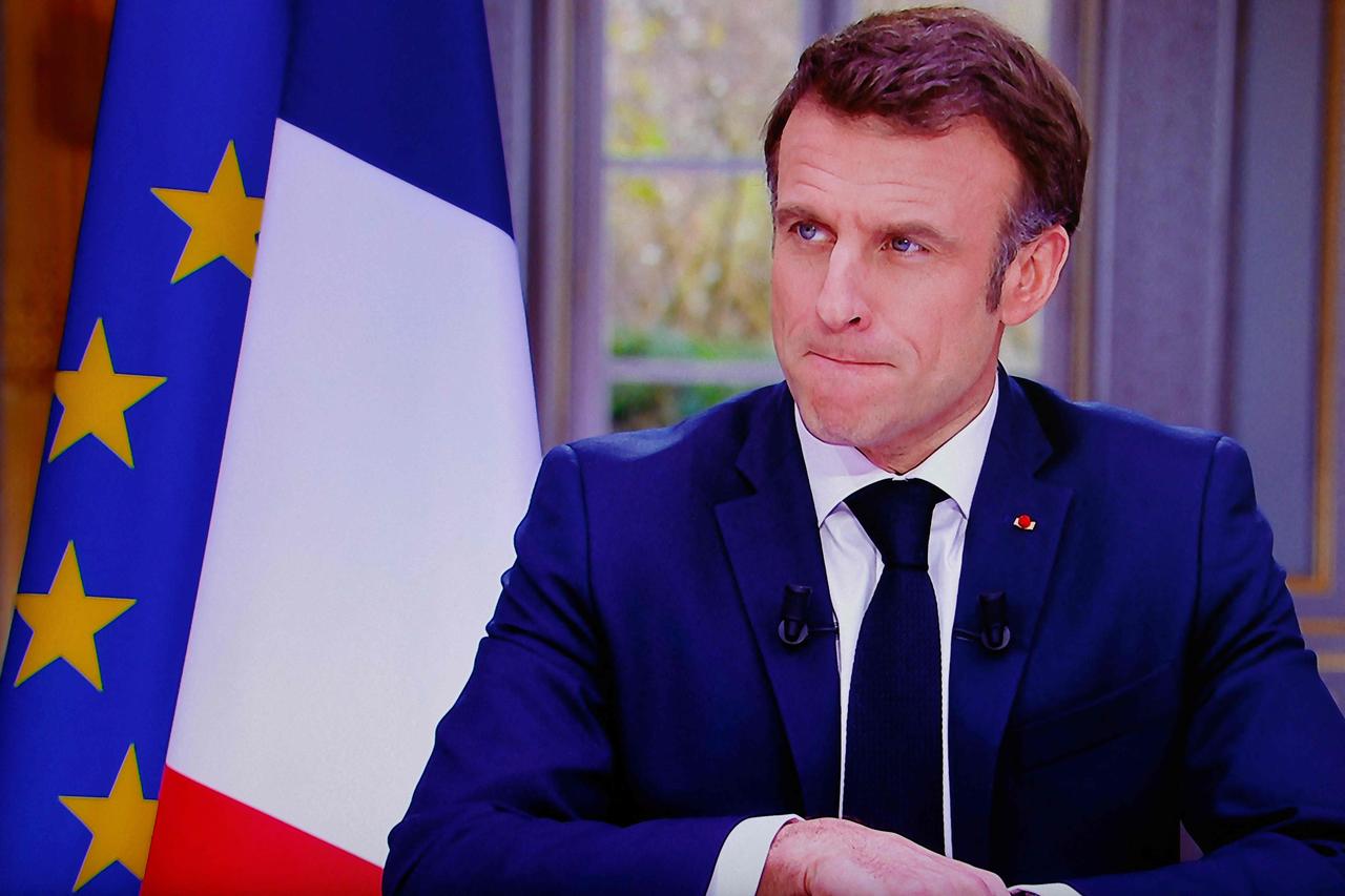 马克龙吐槽扎心了！欧洲好日子彻底到头……马克龙直言不讳：中美都是超级大国，可欧