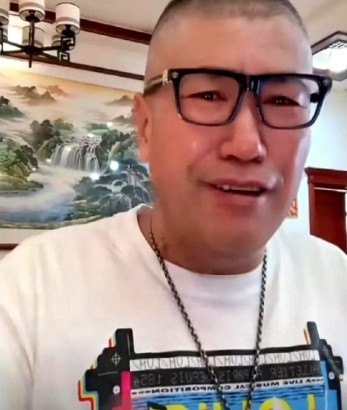 卧c！赵本六患肺癌晚期已切除37%肺部，与老婆已办理离婚手续！老赵直播时候突