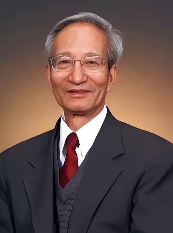 中国工程院院士，雷达与电子技术专家，中国航天事业的重要开拓者之一——张履谦。2