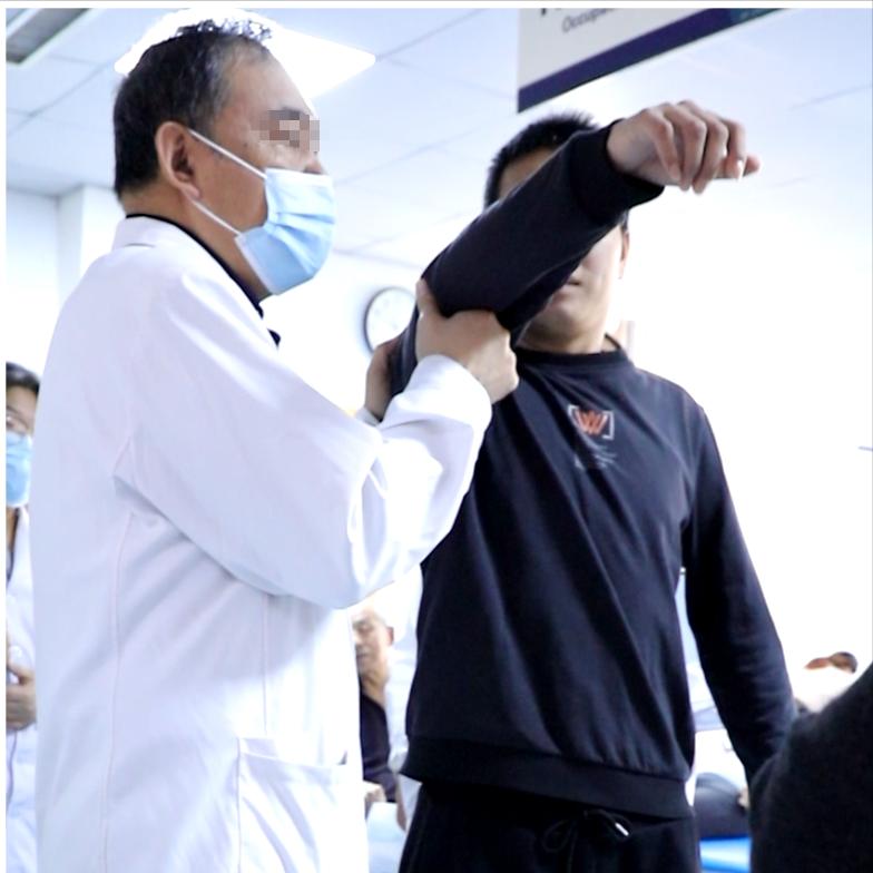 脑出血前的5个求救信号！抓住了就能捡回一条命第一个信号：突发剧烈头痛没有任