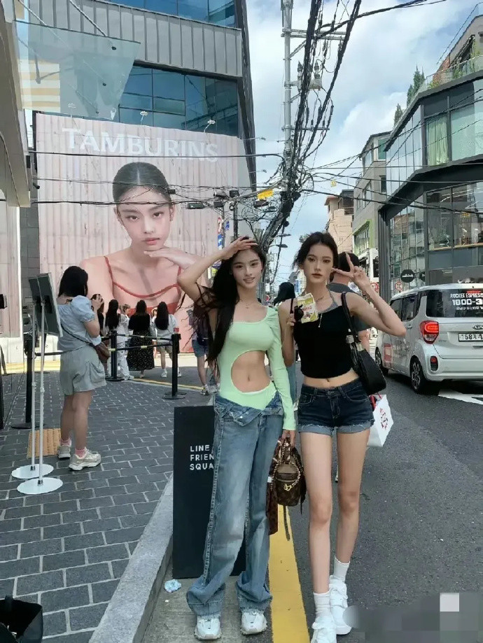 年轻人的时尚真是看不懂啊，真的好看吗？