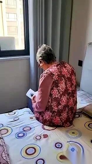 有一种亲家，能把一桩婚事，硬生生变成一场连环“抢劫”。第一步，谈婚论嫁。张口就