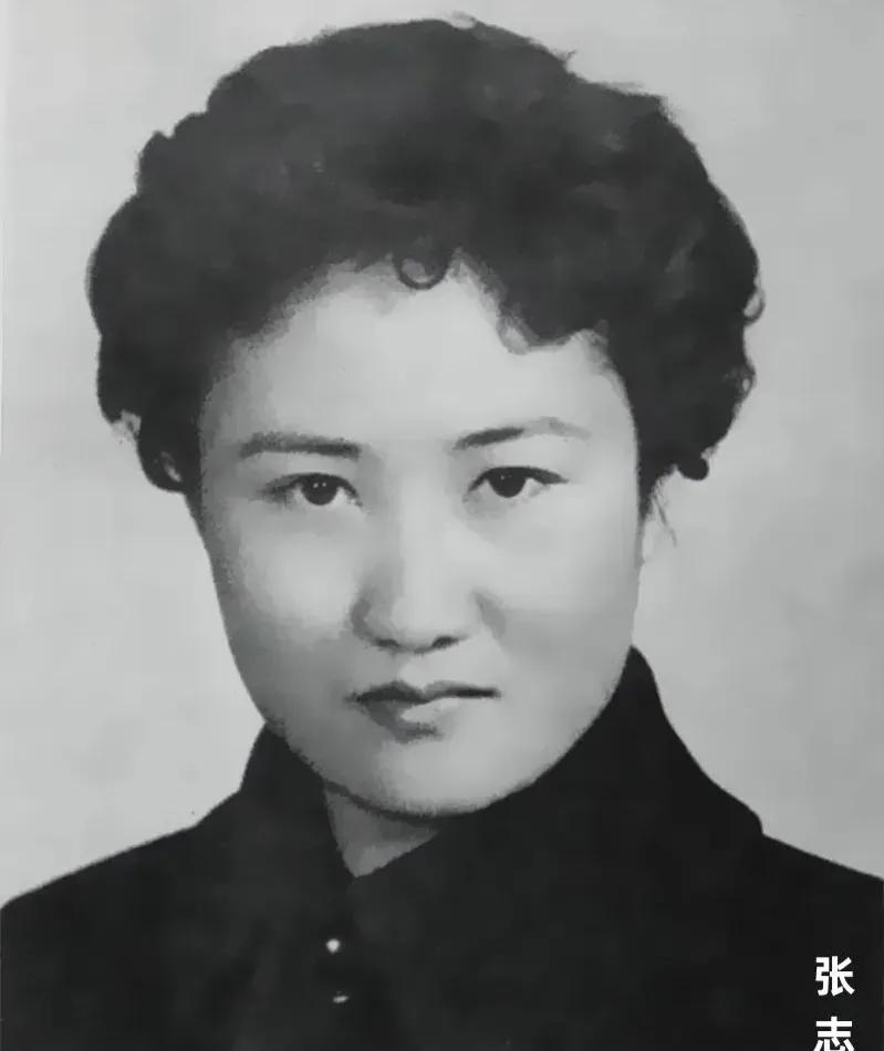 1969年８月张志新被捕，关押在沈阳看守所，不让家人、亲属探视，与世隔绝了。