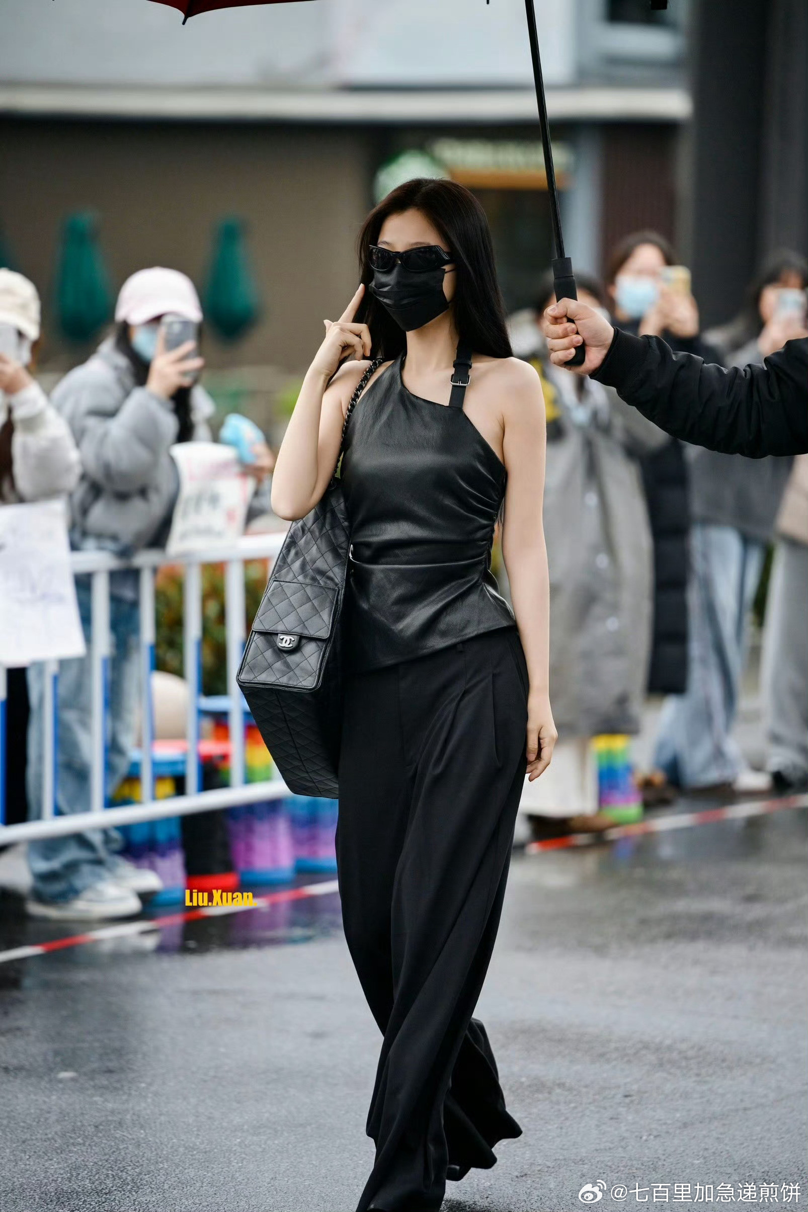 虞书欣云初令上班路透，今天AllBlack