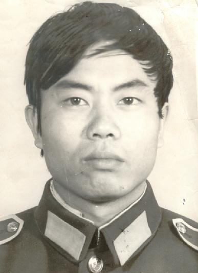 1987年，云南有一警察，身上有纹身，还爱打牌赌博，甚至打骂老婆，可陈建军死后，