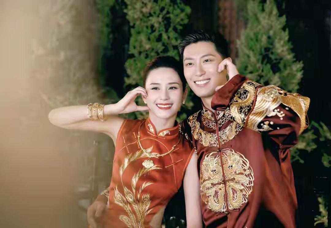 最近，窦骁和何超莲离婚的消息闹得沸沸扬扬，当然还未证实，但无论真假，都给那些渴望