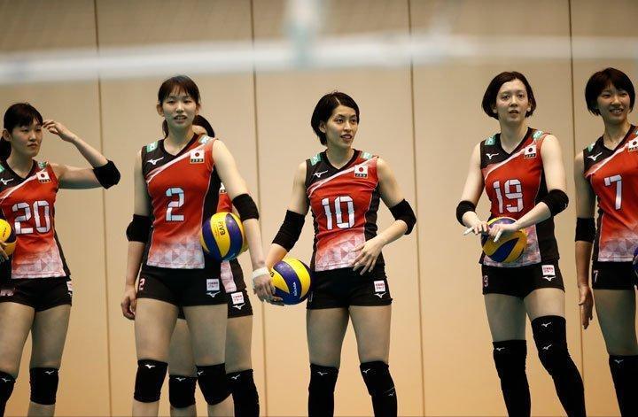 日本女排和泰国女排都不太服气中国女排啊！这不，8月20日，两队的主教练在接受采访