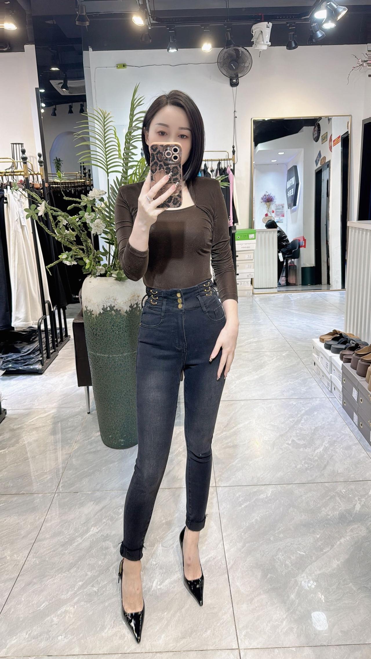 有人相遇，使你相信人间值得，有人相遇，教你人间清醒