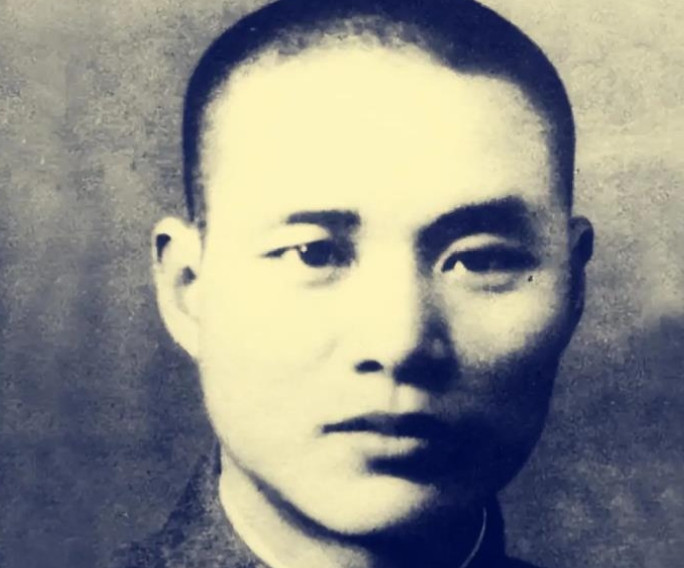 1939年，湘西第一土匪“彭叫驴子”抢了42名如花似玉的女学生，跟军统提条件10